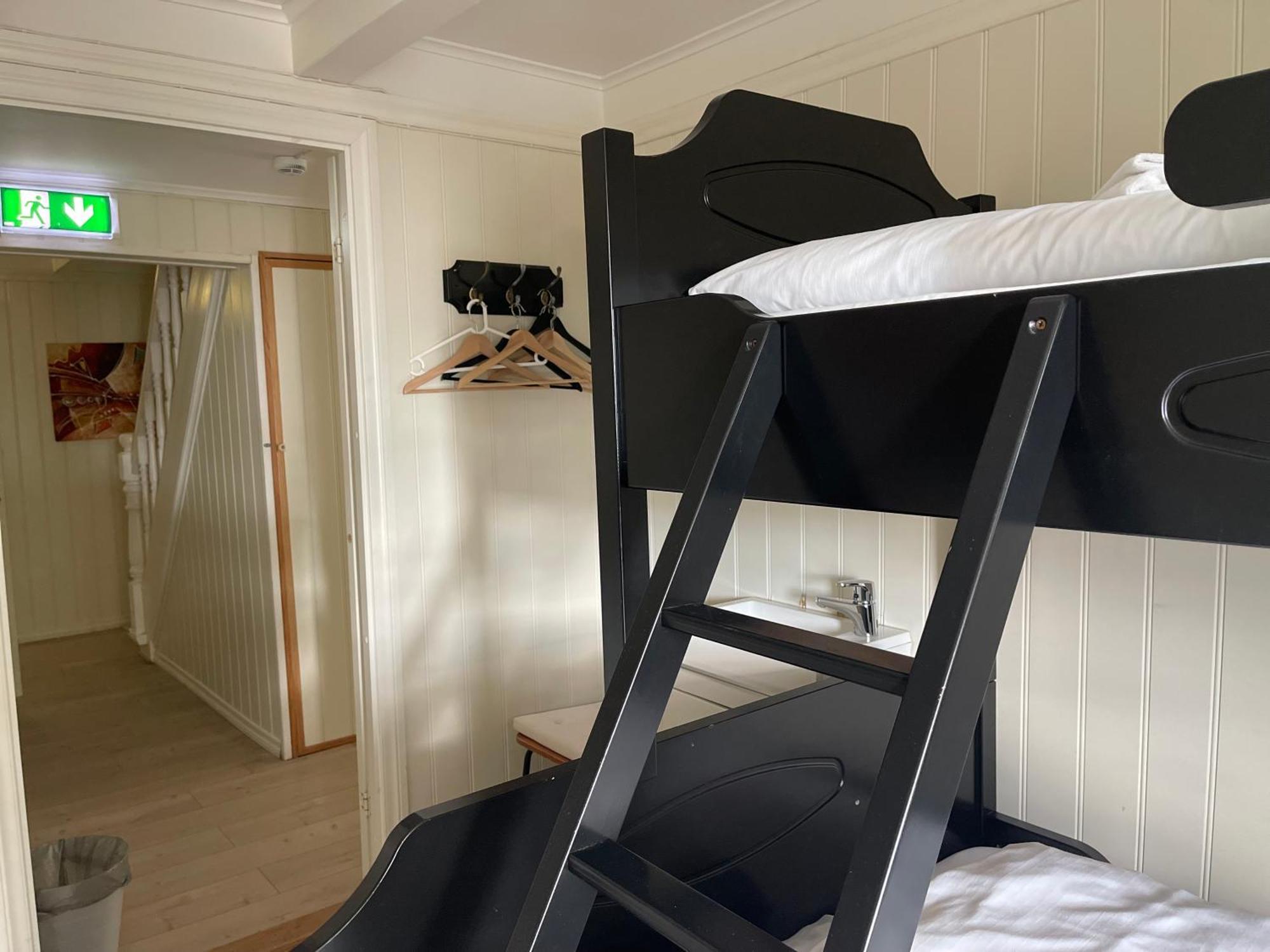 Jondal Hotel Екстериор снимка