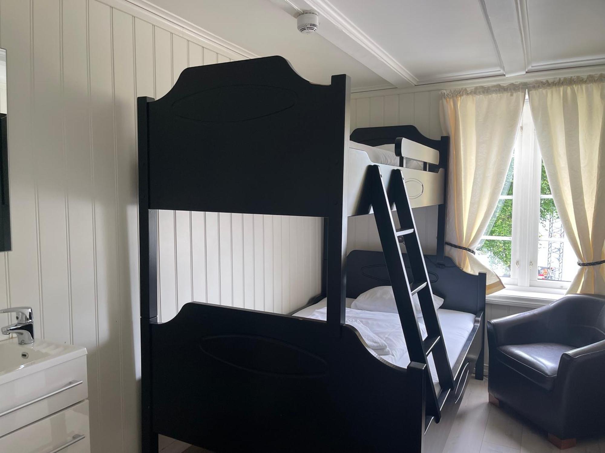 Jondal Hotel Екстериор снимка