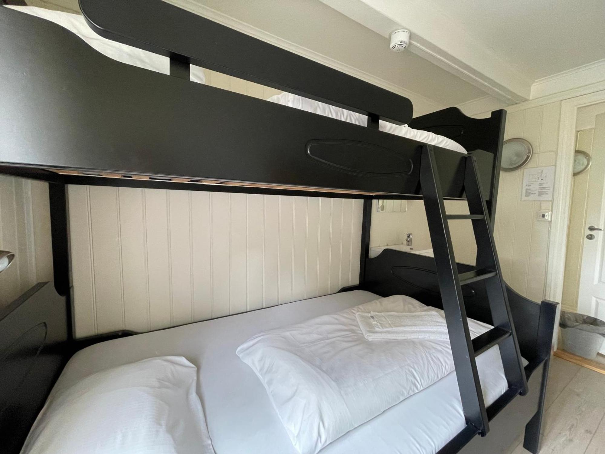 Jondal Hotel Екстериор снимка
