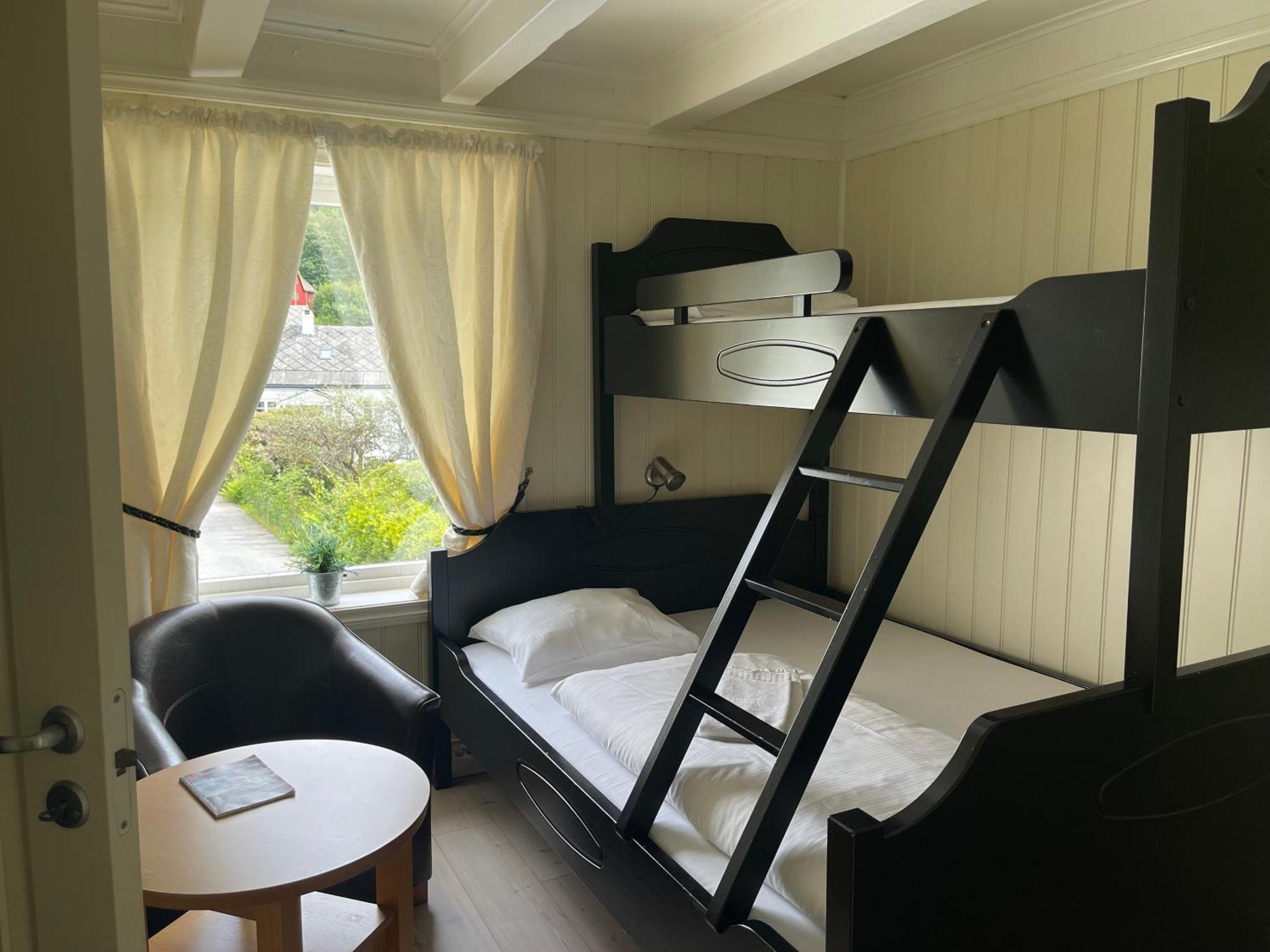 Jondal Hotel Екстериор снимка
