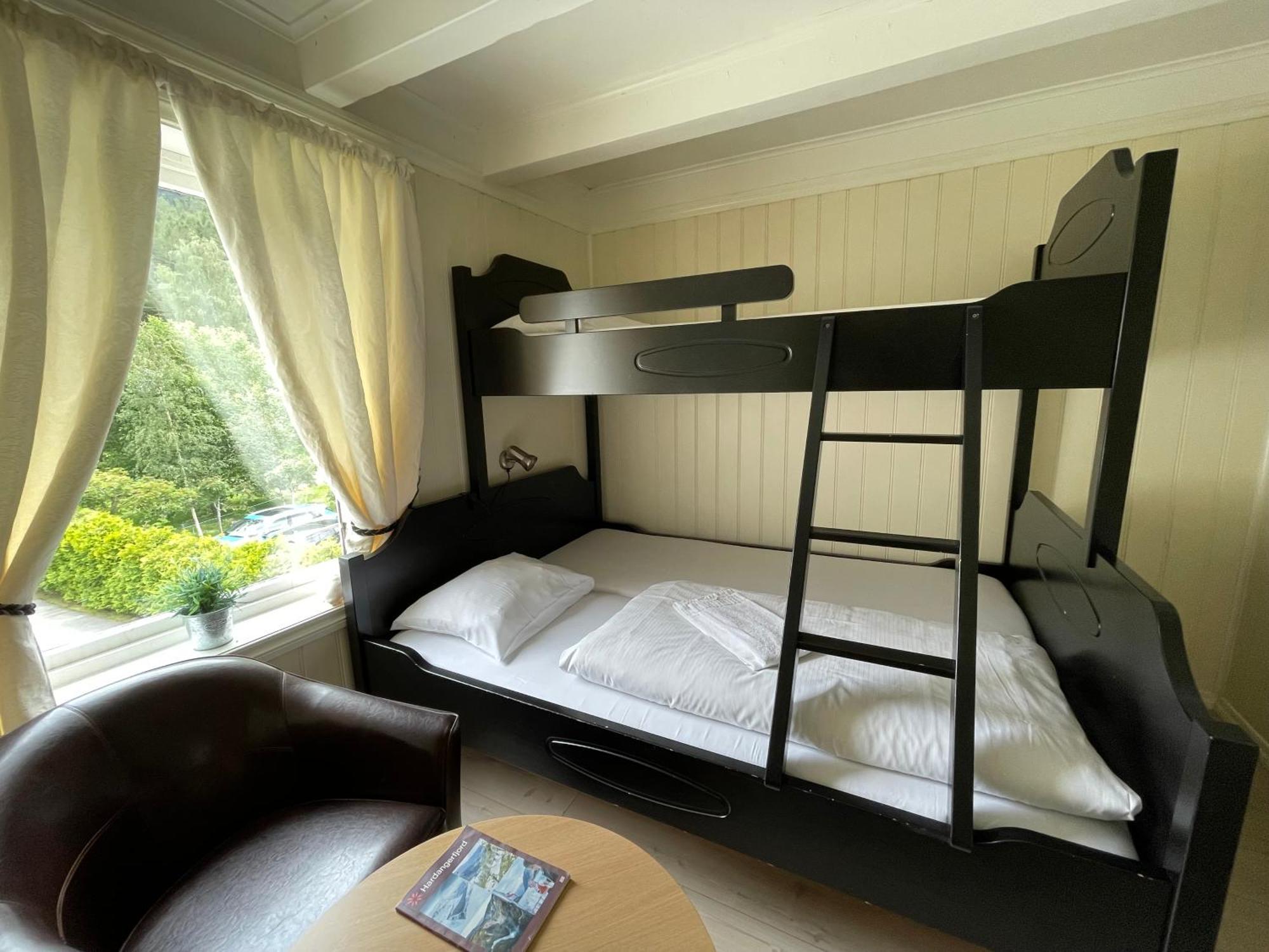 Jondal Hotel Екстериор снимка