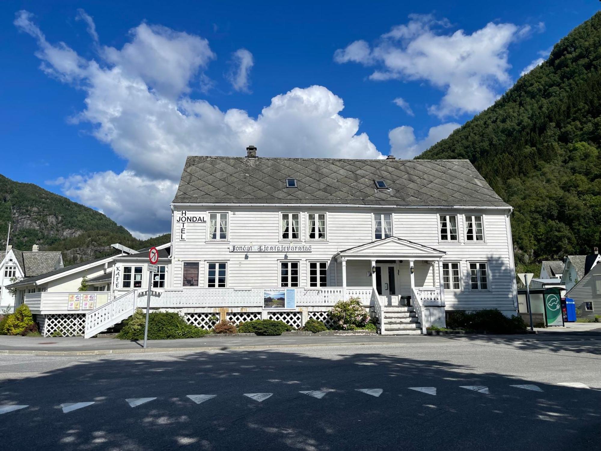 Jondal Hotel Екстериор снимка